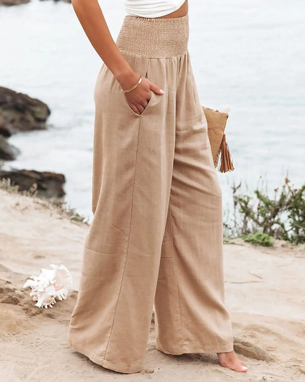 Pantalones informales de mujer con cordón.